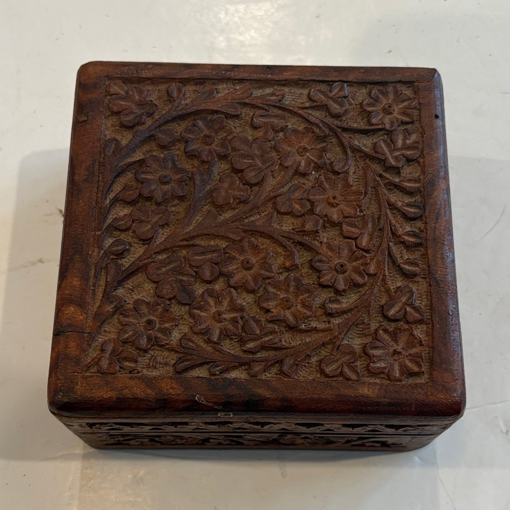 Hand Carved Wooden Floral Jewelry Box - Brown trinkets keepsakes Flawed